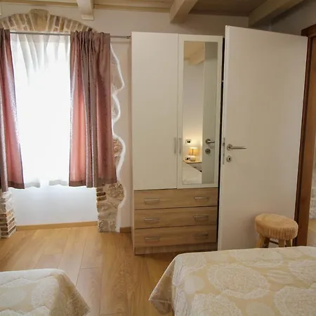 Arsini - Kuca Za Odmor Sa Hidromasaznom Kadom Villa Porec